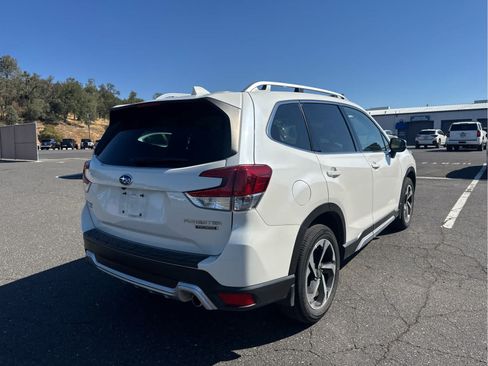 Used 2023 Subaru Forester Touring w/ Popular Package #2 AWD/4WD image 5