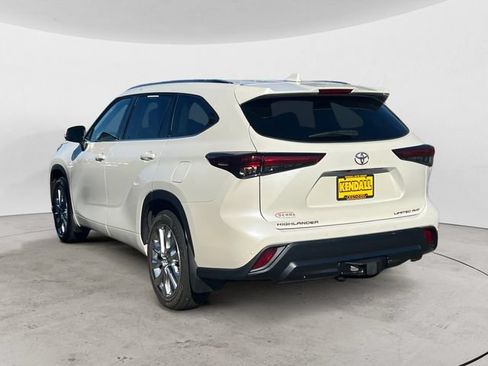 Used 2021 Toyota Highlander Limited AWD/4WD image 7