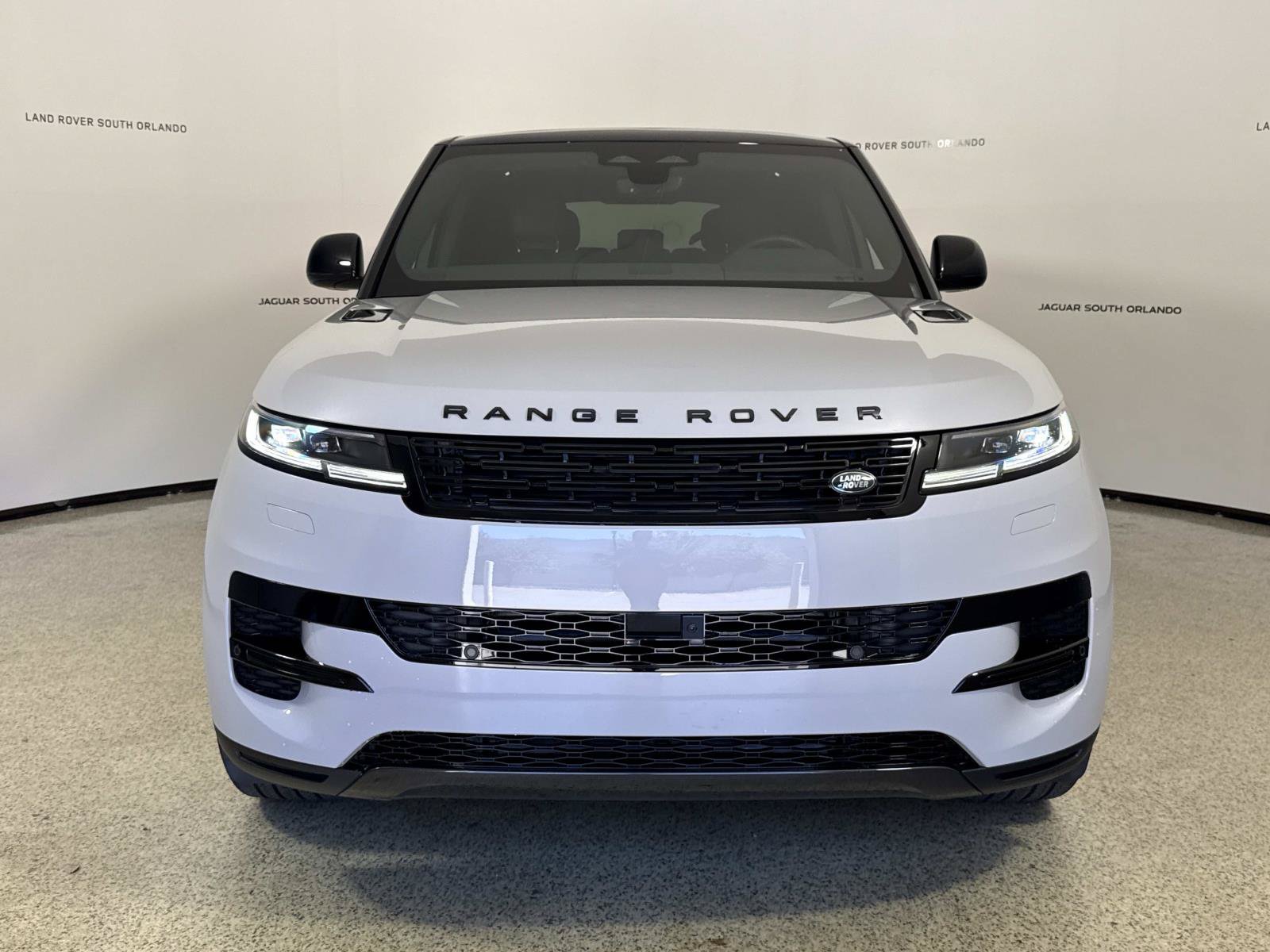 New 2027 Land Rover Range Rover Sport SE AWD/4WD image 8