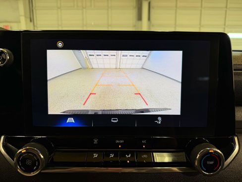 Used 2024 Chevrolet Colorado W/T image 16