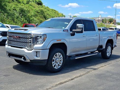 Used 2020 GMC Sierra 2500 Denali w/ Denali Ultimate Package AWD/4WD image 3