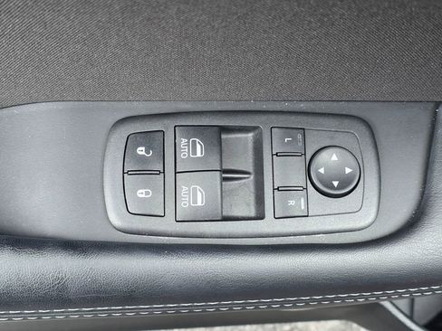 Used 2022 Dodge Challenger R/T Scat Pack w/ Shaker Package image 12