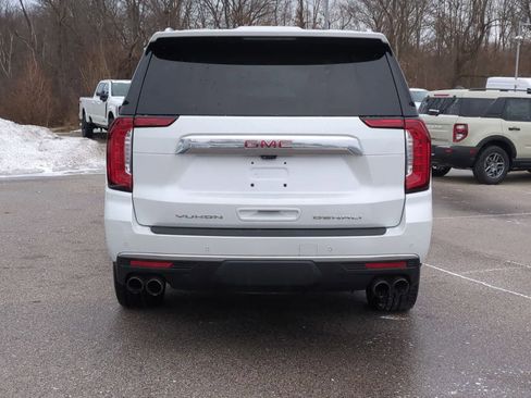 Used 2021 GMC Yukon XL Denali w/ Denali Premium Package image 7