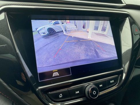 Used 2021 Chevrolet TrailBlazer RS w/ Technology Package image 18