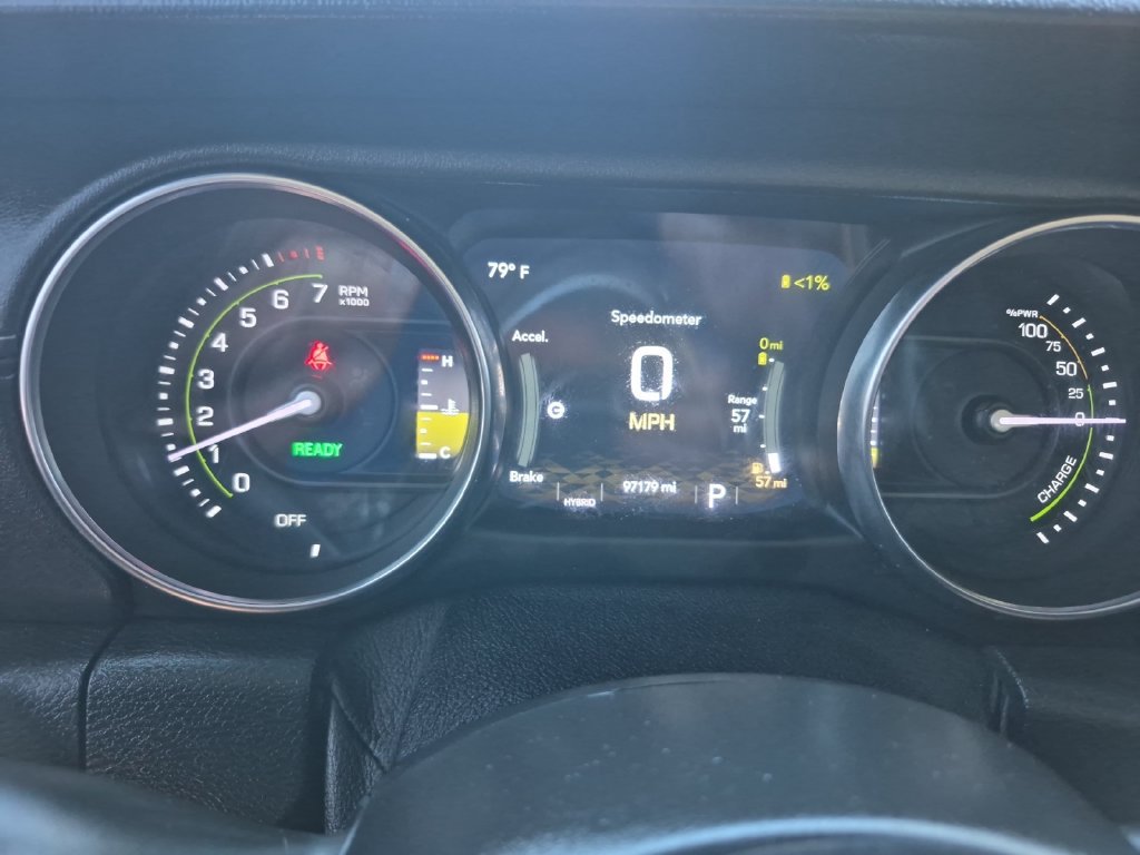 Used 2021 Jeep Wrangler Unlimited Sahara w/ Cold Weather Group AWD/4WD image 18