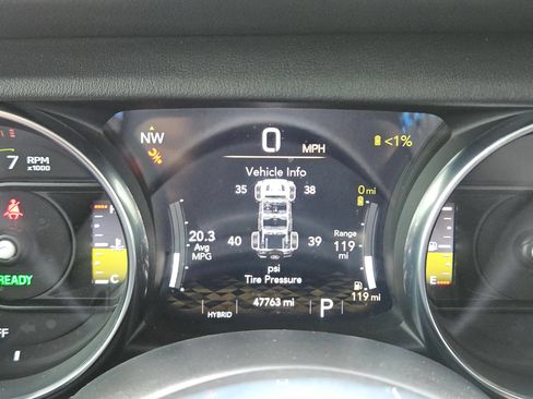 Used 2023 Jeep Wrangler Unlimited Rubicon 4xe w/ Cold Weather Group AWD/4WD image 23