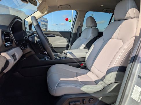 Certified 2025 Honda Pilot EX-L image 11