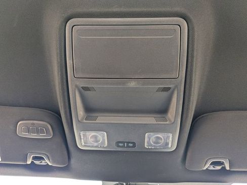 Used 2025 Ford Mustang GT Premium image 25