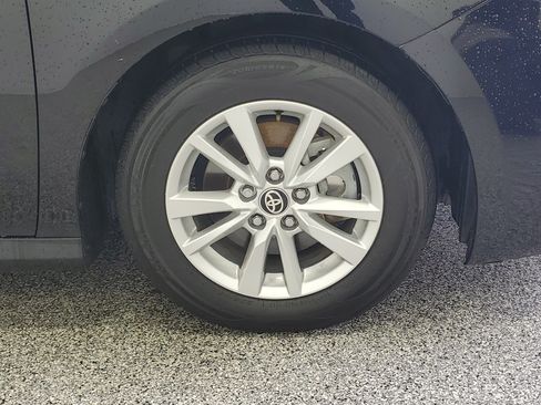 Used 2025 Toyota Camry LE FWD image 10
