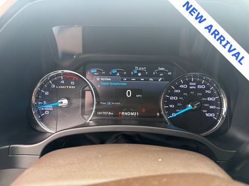 Used 2018 Ford F250 Platinum w/ Platinum Ultimate Package image 18