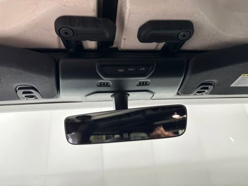 Used 2023 Jeep Wrangler Unlimited w/ 8.4" Radio Group image 24