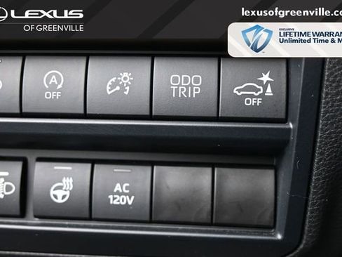 Used 2023 Toyota Tundra Limited AWD/4WD image 17