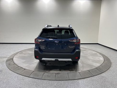 Used 2023 Subaru Outback Touring w/ Popular Package #2 image 7