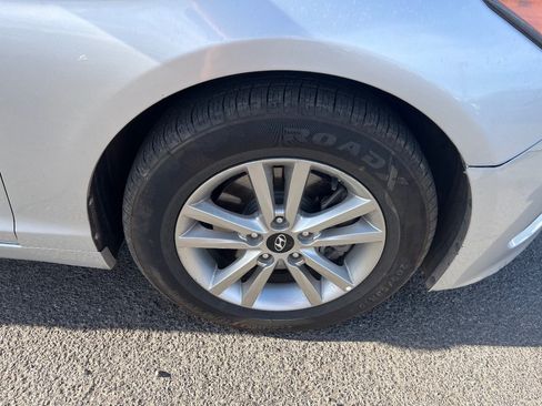 Used 2016 Hyundai Sonata SE FWD image 19