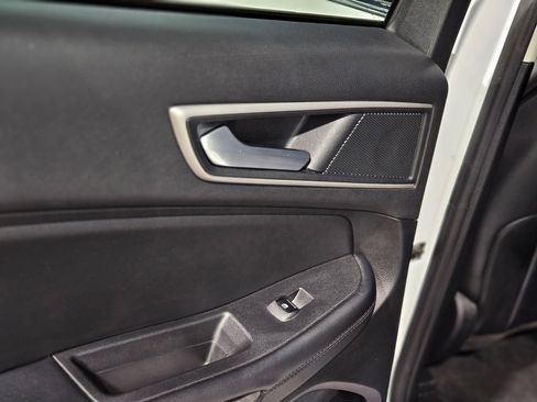 Used 2024 Ford Edge SEL image 35