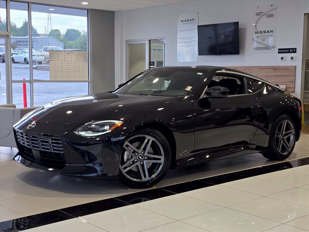 New 2026 Nissan Z Sport w/ Floor Mat Package RWD image 2
