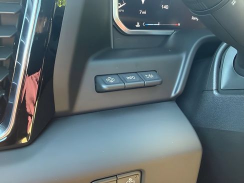 New 2026 GMC Sierra 2500 Denali Ultimate AWD/4WD image 21