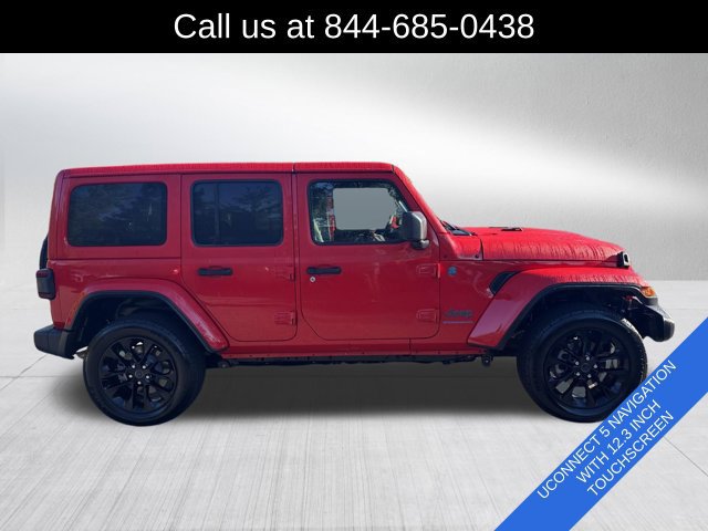 Certified 2025 Jeep Wrangler Unlimited Sahara w/ Safety Group AWD/4WD image 4