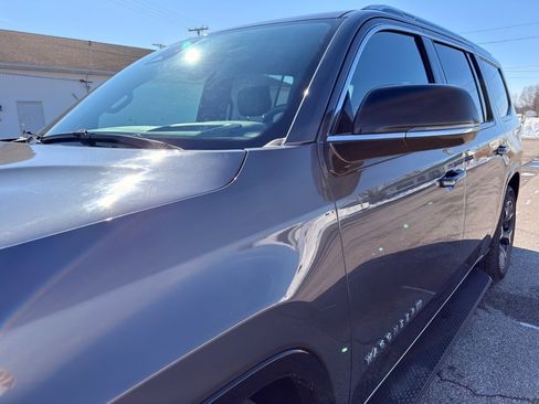 Used 2023 Jeep Wagoneer Series III w/ Preferred Equipment Group image 16