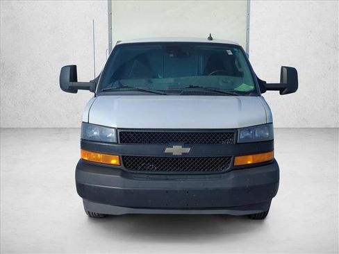 Used 2021 Chevrolet Express 3500 w/ Power Convenience Package image 2