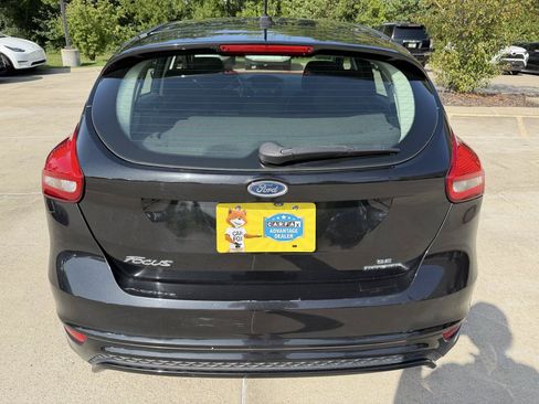 Used 2015 Ford Focus SE w/ SE Sport Package FWD image 6
