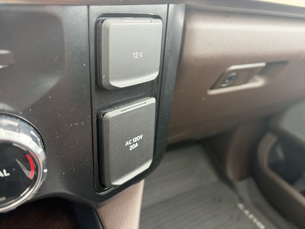 Certified 2024 Ford F250 King Ranch w/ FX4 Off-Road Package AWD/4WD image 28