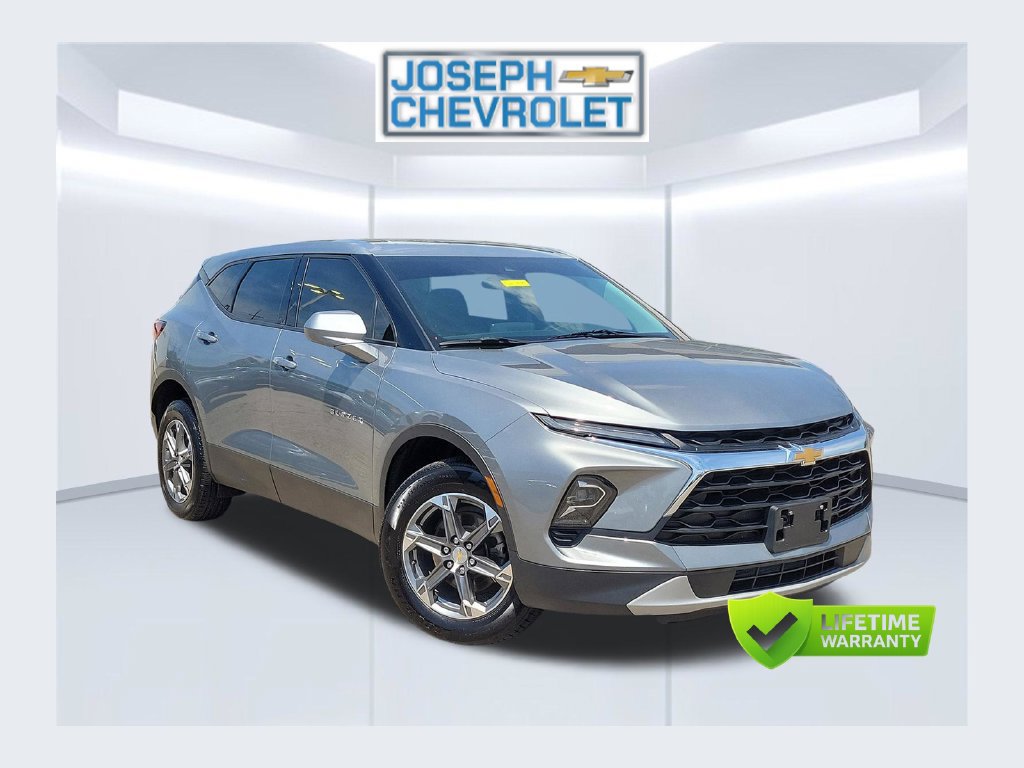 Used 2023 Chevrolet Blazer LT AWD/4WD image 1