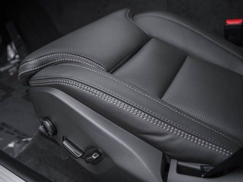 New 2026 Volvo XC60 B5 Ultra w/ Protection Package Premier image 32