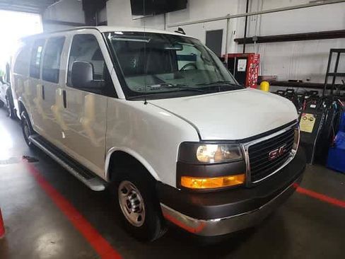 Used 2025 GMC Savana 2500 w/ Driver Convenience Package RWD image 2