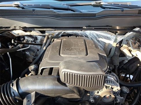 Used 2015 Chevrolet Silverado 2500 LT w/ LT Convenience Package image 30