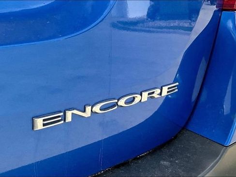 Used 2015 Buick Encore FWD image 18