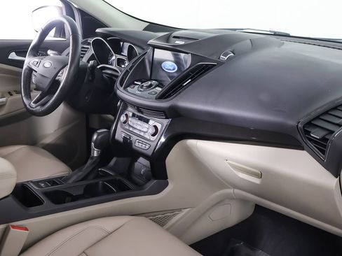 Used 2017 Ford Escape Titanium w/ Equipment Group 301A AWD/4WD image 27