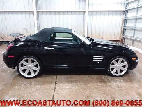 Used 2007 Chrysler Crossfire Limited image 6