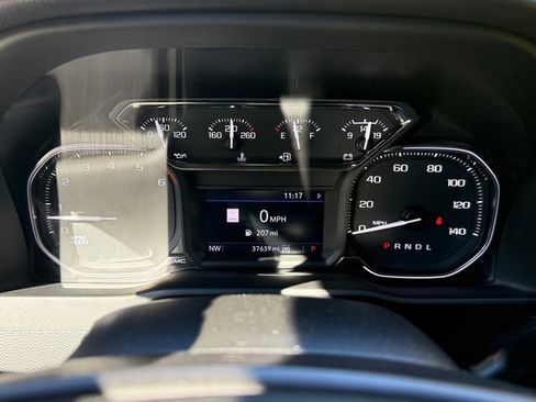 Used 2022 GMC Sierra 2500 AT4 w/ AT4 Preferred Package image 24