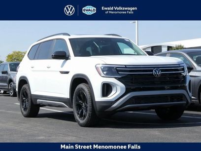 New 2025 Volkswagen Atlas Peak Edition SE