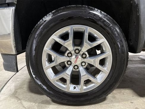 Used 2018 GMC Sierra 1500 SLT image 28