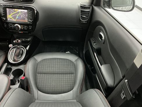 Used 2018 Kia Soul ! w/ Tech Package FWD image 28