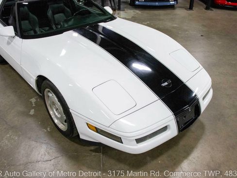 Used 1996 Chevrolet Corvette Coupe image 14
