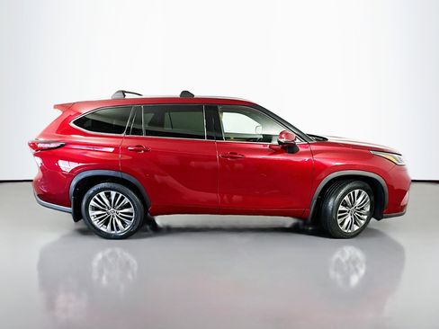 Used 2020 Toyota Highlander Platinum AWD/4WD image 8