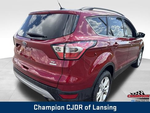 Used 2017 Ford Escape SE w/ Equipment Group 201A FWD image 7