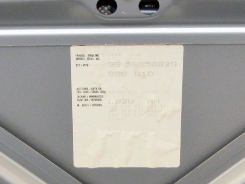 Used 2003 Porsche 911 BASE image 31