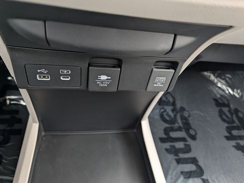 Used 2026 Honda Odyssey Elite image 32