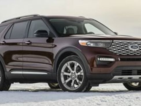 Used 2020 Ford Explorer XLT w/ Equipment Group 202A AWD/4WD image 1