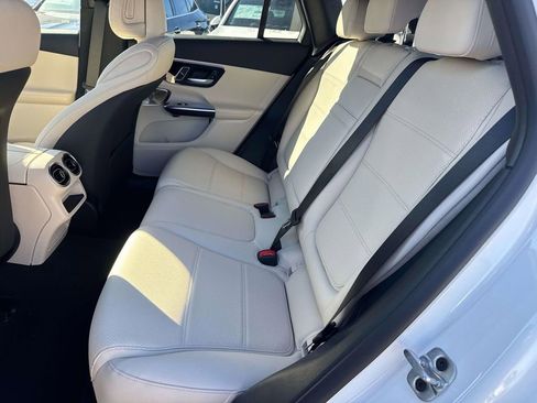 New 2026 Mercedes-Benz GLC 300 image 7