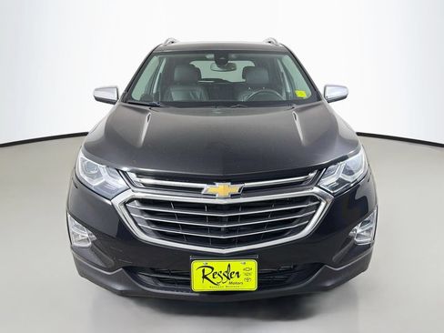Used 2018 Chevrolet Equinox Premier AWD/4WD image 2