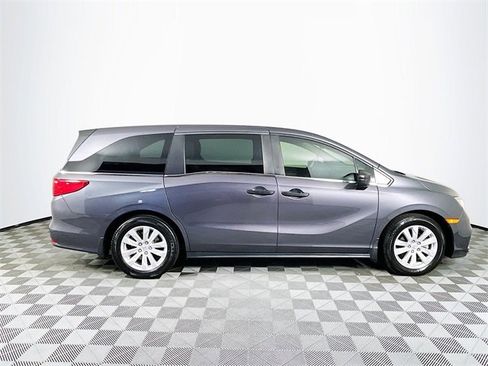 Used 2018 Honda Odyssey LX image 9