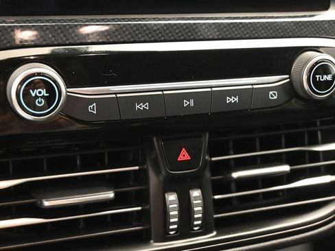 Used 2025 Ford Escape ST-Line image 17