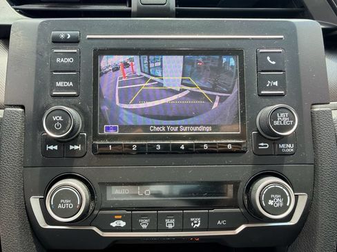 Used 2020 Honda Civic LX image 5