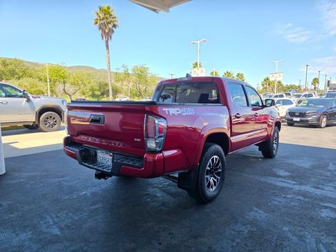 Used 2021 Toyota Tacoma TRD Sport w/ Technology Package AWD/4WD image 7