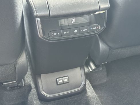 New 2025 Toyota Highlander XLE AWD/4WD image 22